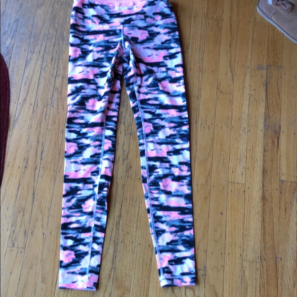 Lululemon camo wunder unders